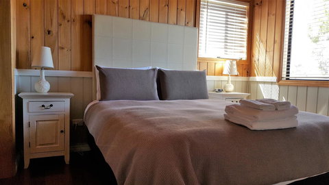 Hazelcreek Cottages - Whitsundays Accommodation 18