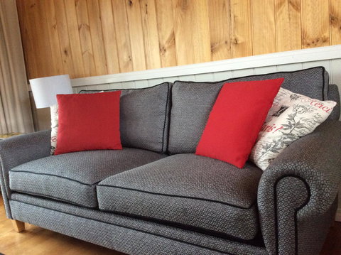 Hazelcreek Cottages - Whitsundays Accommodation 4