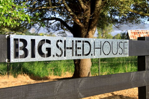BIG.SHED.HOUSE - Whitsundays Accommodation 10