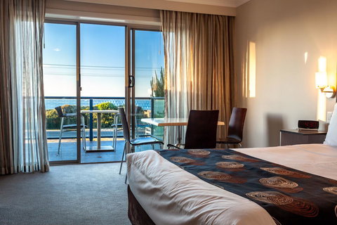 Beachfront Bicheno - Whitsundays Accommodation 6