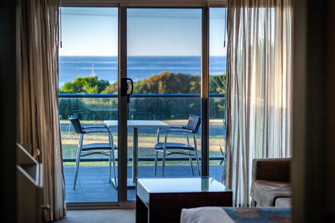 Beachfront Bicheno - Whitsundays Accommodation 5