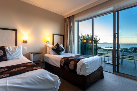 Beachfront Bicheno - Whitsundays Accommodation 9