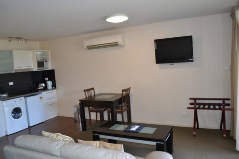 Lufra Hotel And Apartments - Whitsundays Accommodation 21