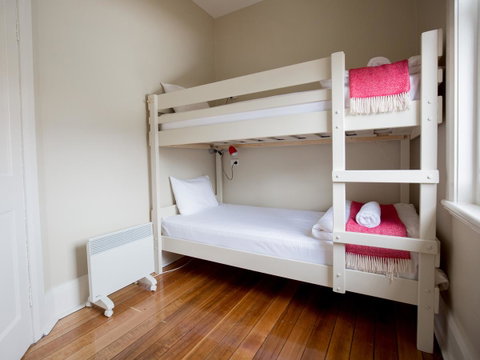 Montacute Boutique Bunkhouse - Whitsundays Accommodation 12