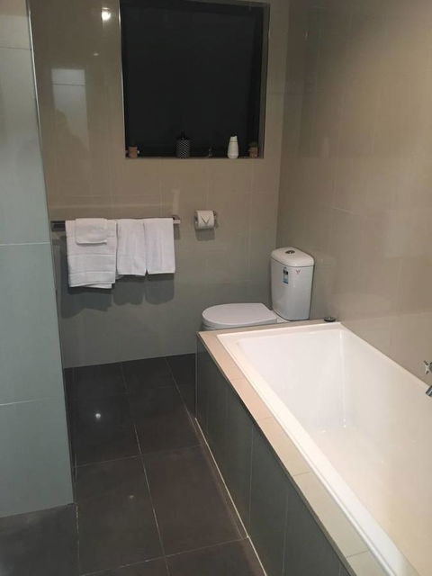 Harvey House - Whitsundays Accommodation 14