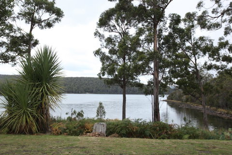 The Fox And Hounds Historic Hotel - Whitsundays Accommodation 40