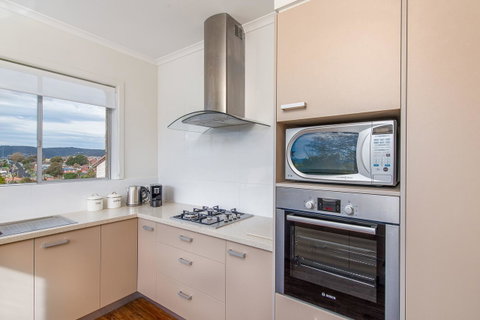 City Lights - Whitsundays Accommodation 9