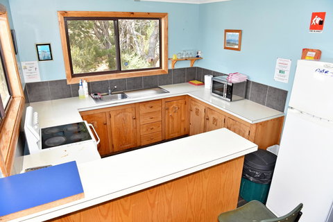 Bicheno Backpackers - Whitsundays Accommodation 9