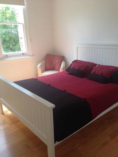 Hobart Colonial Apartment - Whitsundays Accommodation 13