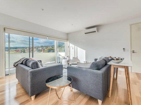 Marina View Apartment - Whitsundays Accommodation 11