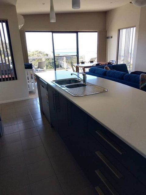 Bicheno Views On Douglas - Whitsundays Accommodation 9