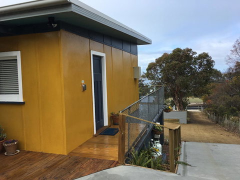 Up The Back - Whitsundays Accommodation 2