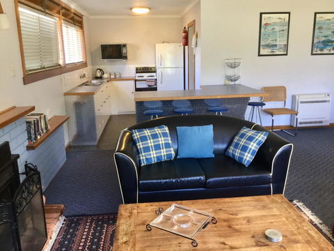 Orford Prosser Holiday Units - Whitsundays Accommodation 3
