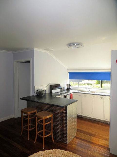 Orford Prosser Holiday Units - Whitsundays Accommodation 18