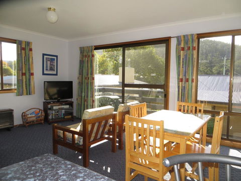 Orford Prosser Holiday Units - Whitsundays Accommodation 6
