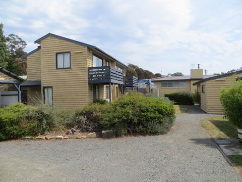 Orford Prosser Holiday Units - Whitsundays Accommodation 8