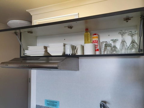 Battery Point Apartment With Car Park - Whitsundays Accommodation 6