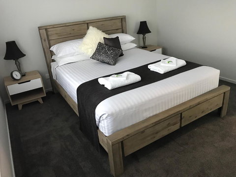 Self Contained Beach View Apartment - Whitsundays Accommodation 8