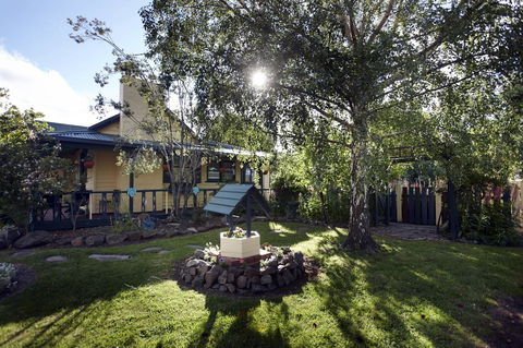 Blue Wren Riverside Cottage - Whitsundays Accommodation 0