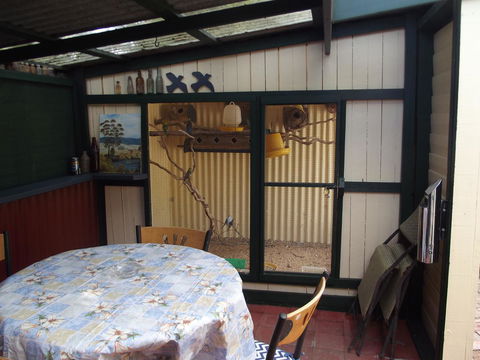 Blue Wren Riverside Cottage - Whitsundays Accommodation 13