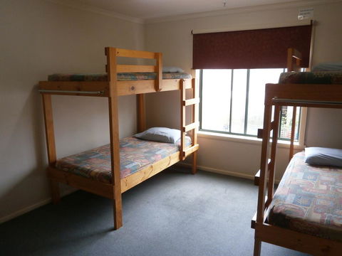 Launceston Backpackers - Whitsundays Accommodation 1