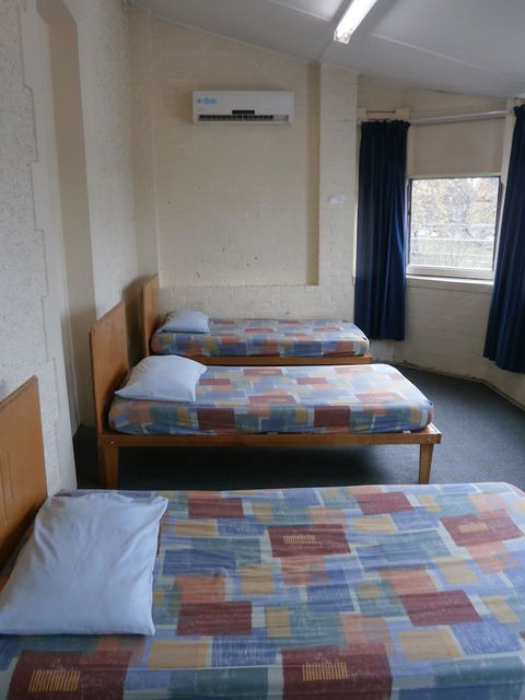 Launceston Backpackers - Whitsundays Accommodation 14