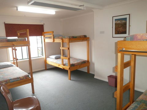 Launceston Backpackers - Whitsundays Accommodation 2