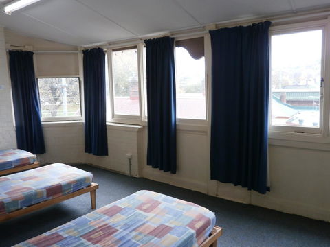 Launceston Backpackers - Whitsundays Accommodation 8