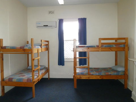 Launceston Backpackers - Whitsundays Accommodation 5