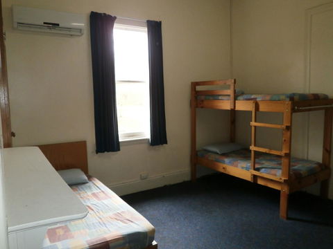 Launceston Backpackers - Whitsundays Accommodation 32