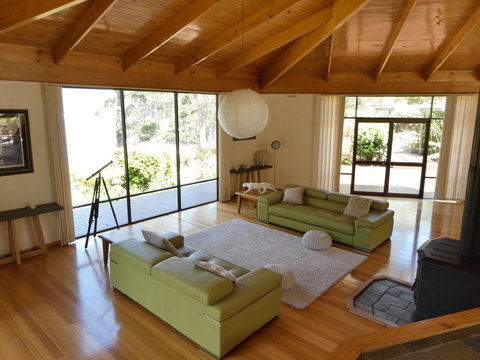 Osprey Lodge & Bungalow - Whitsundays Accommodation 7