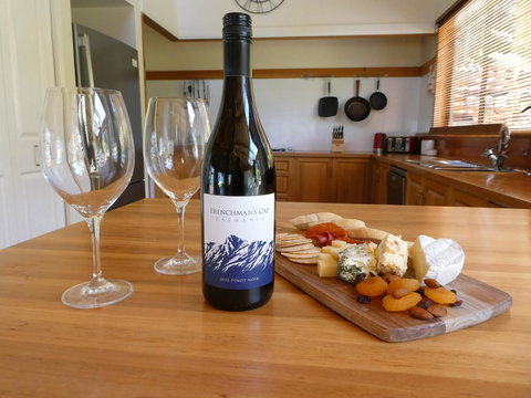 Osprey Lodge & Bungalow - Whitsundays Accommodation 17