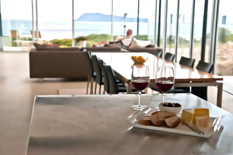 Cloudy Bay Beach House - Whitsundays Accommodation 30