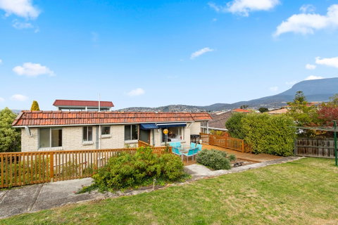That '70s House - Whitsundays Accommodation 31