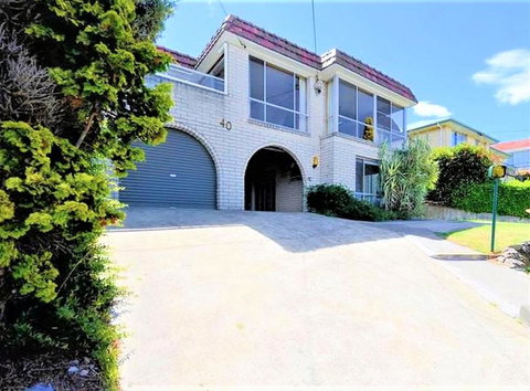 That '70s House - Whitsundays Accommodation 32