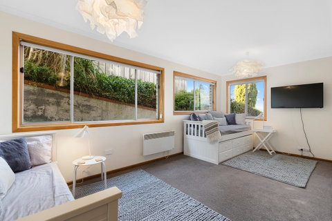 That '70s House - Whitsundays Accommodation 22