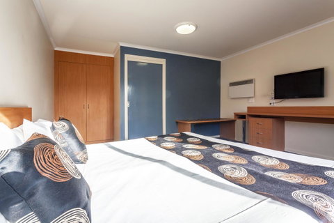 Black Buffalo - Whitsundays Accommodation 3