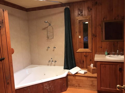 Cradle Highlander - Whitsundays Accommodation 26