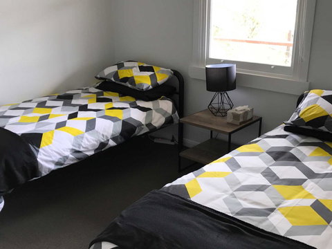 Derby Digs Cottage - Whitsundays Accommodation 2