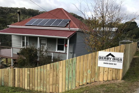 Derby Digs Cottage - Whitsundays Accommodation 0