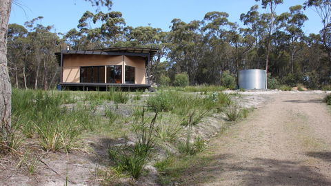 BAY OF FIRES ECO HUT Off Grid Experience At Binalong Bay - Whitsundays Accommodation 20