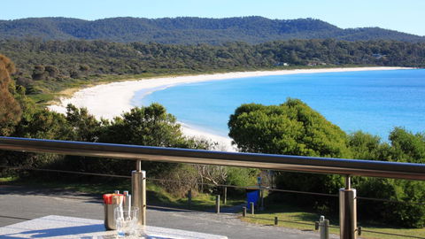 BAY OF FIRES ECO HUT Off Grid Experience At Binalong Bay - Whitsundays Accommodation 13