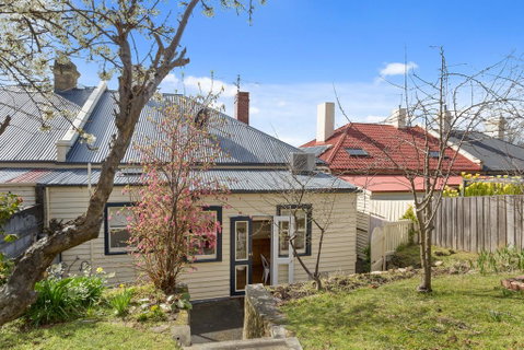 WEST NEST | Classic 3BR Hobart Terrace BEST Location, View, Close To City - Whitsundays Accommodation 17
