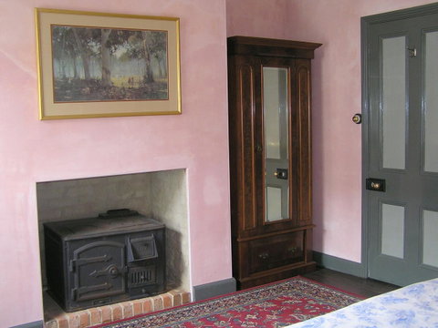 Bendalls Bed And Breakfast - Whitsundays Accommodation 7