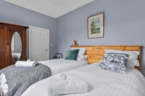 Gatehouse On Stoke - Whitsundays Accommodation 25