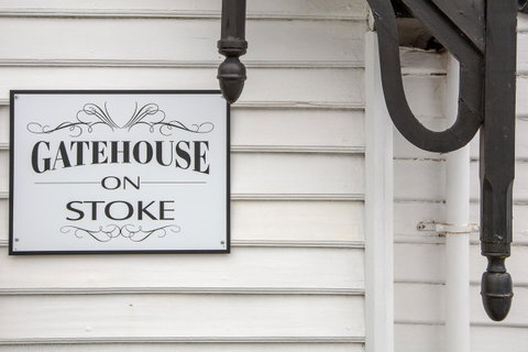 Gatehouse On Stoke - Whitsundays Accommodation 19