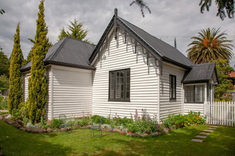 Gatehouse On Stoke - Whitsundays Accommodation 17