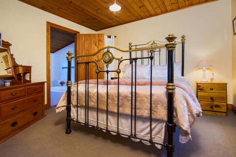 Wagners Cottages - Whitsundays Accommodation 17