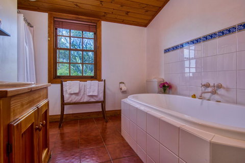 Wagners Cottages - Whitsundays Accommodation 23