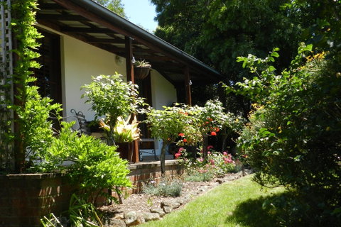 Wagners Cottages - Whitsundays Accommodation 3